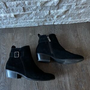 BLONDO Black Suede Ankle Boots Size 10